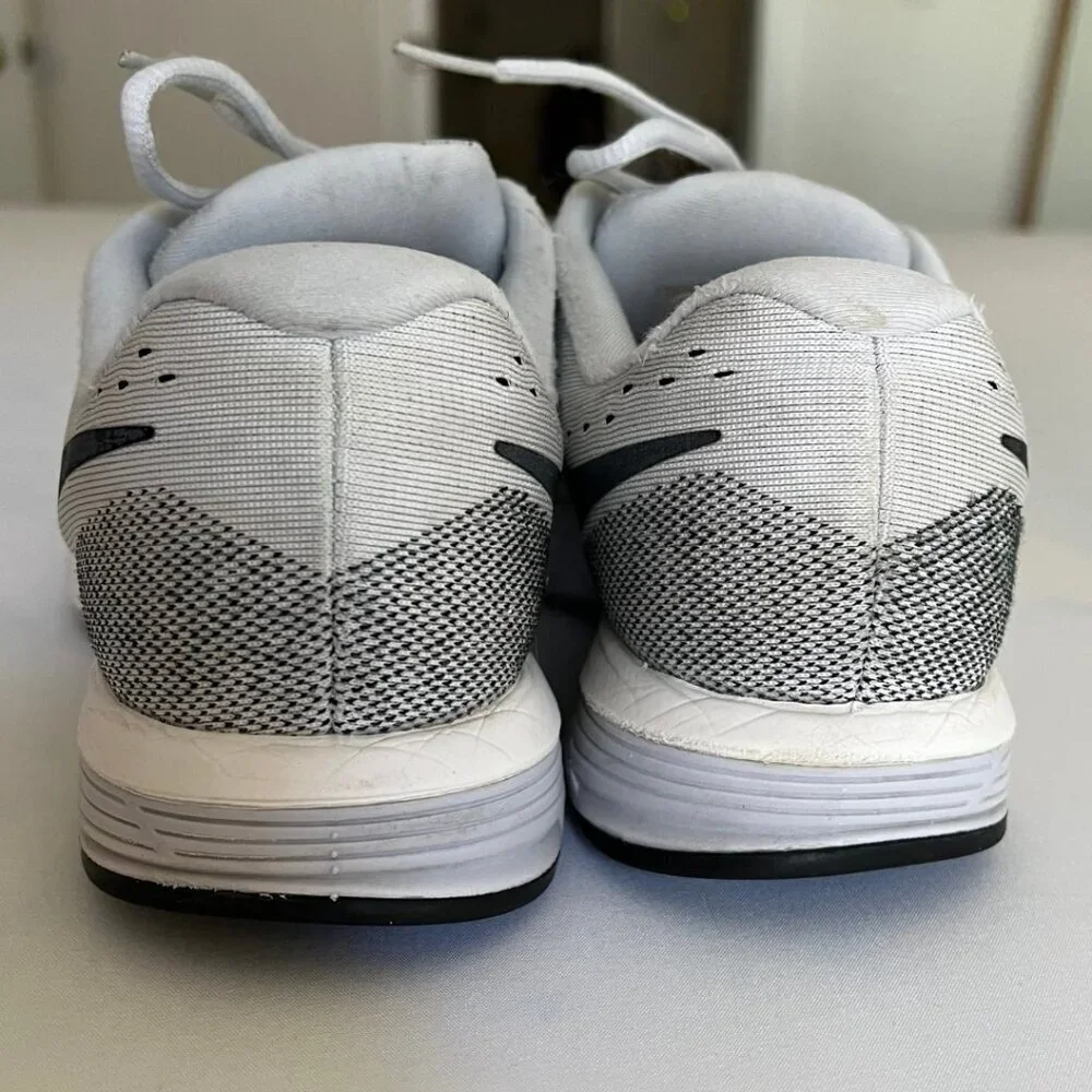 Nike Women's Air Zoom Vomero Grey Running Tennis Shoes - Picture 4 of 6